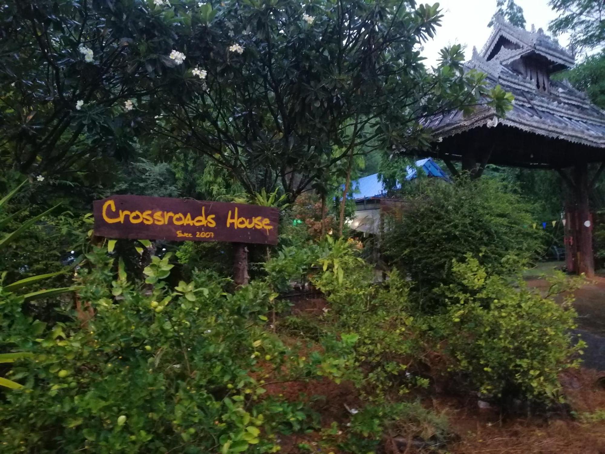 Crossroads House Hotel Mae Hong Son Eksteriør billede