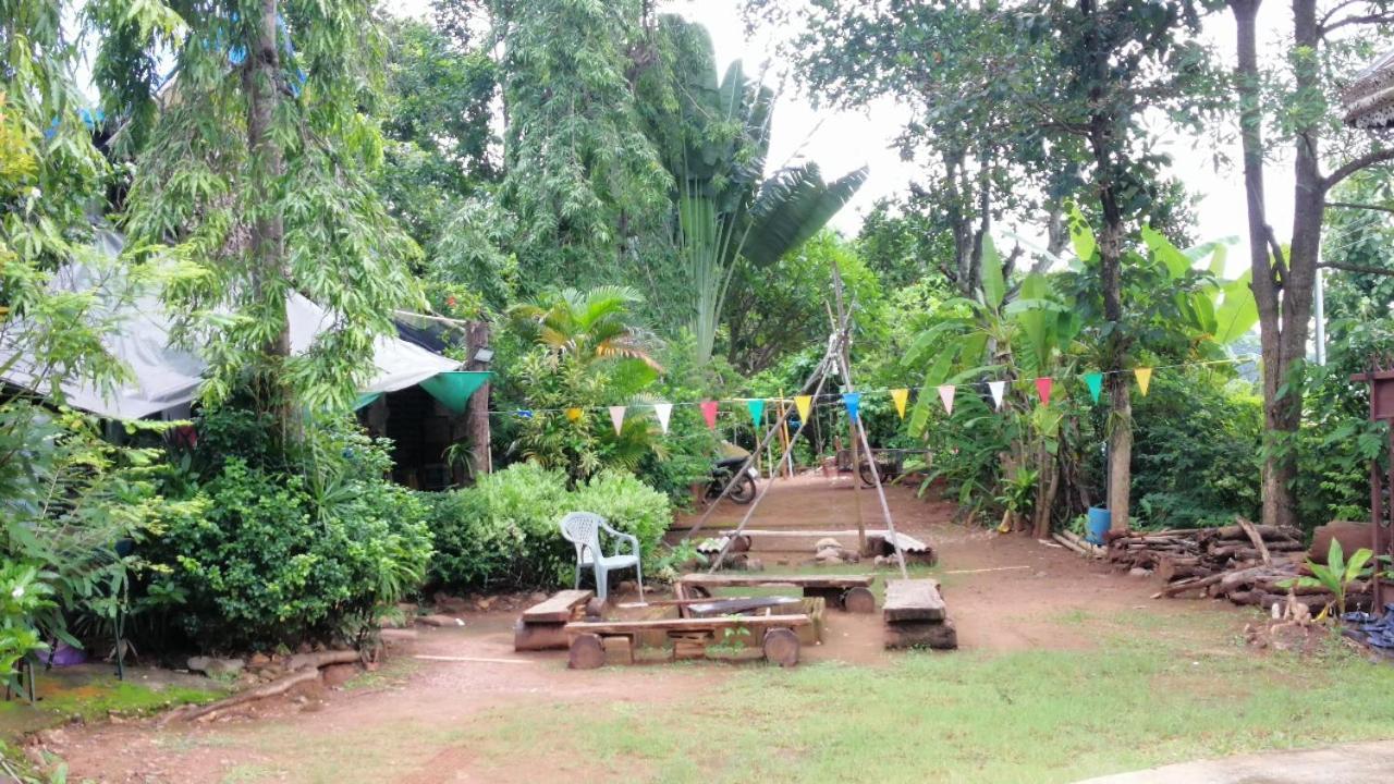 Crossroads House Hotel Mae Hong Son Eksteriør billede
