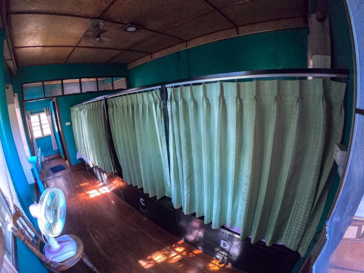 Crossroads House Hotel Mae Hong Son Eksteriør billede